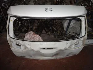 TOYOTA AURIS 2015 ÇIKMA HAFİF HASARLI BAGAJ KAPAĞI 2013 - 2014 - 2015 - 2016 - 2017 - 2018 Arası Modellerle Uyumludur