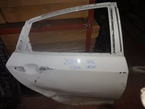 HONDA CIVIC 2018 ÇIKMA HAFİF HASARLI SAĞ ARKA KAPI 2016 - 2017 - 2018 - 2019 - 2020 - 2021 Arası Modellerle Uyumludur