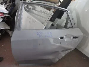 HONDA CIVIC 2018 ÇIKMA HAFİF HASARLI SOL ARKA KAPI 2016 - 2017 - 2018 - 2019 - 2020 - 2021 Arası Modellerle Uyumludur