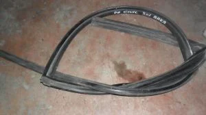 HONDA CIVIC 1998 ÇIKMA SOL ARKA CAM FİTİLİ 1996 - 1997 - 1998 - 1999 Arası Modellerle Uyumludur
