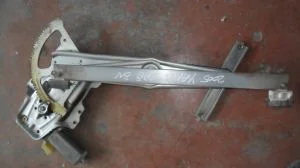 TOYOTA YARIS 2005 ÇIKMA SAĞ ÖN CAM MOTORU 2004 - 2005 - 2006 Arası Modellerle Uyumludur