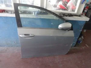 TOYOTA COROLLA 2014 ÇIKMA SAĞ ÖN KAPI 2013 - 2014 - 2015 - 2016 Arası Modellerle Uyumludur