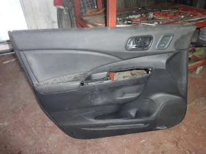 HONDA CRV 2017 ÇIKMA SOL ÖN KAPI DÖŞEMESİ 2015 - 2016 - 2017 - 2018 Arası Modellerle Uyumludur
