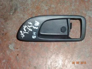 MAZDA 3 HB 2004 ÇIKMA SOL ÖN İÇ AÇMA KOLU PLASTİK ÇERÇEVESİ 2003 - 2004 - 2005 - 2006 - 2007 Arası Modellerle Uyumludur