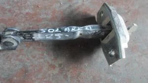 TOYOTA HILUX 2008 ÇIKMA SOL ARKA KAPI GERGİ DEMİRİ 2006 - 2007 - 2008 - 2009 Arası Modellerle Uyumludur