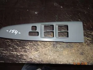 TOYOTA HILUX 2008 ÇIKMA SOL ÖN CAM DÜĞMESİ PLASTİK ÇERÇEVESİ 2006 - 2007 - 2008 - 2009 Arası Modellerle Uyumludur