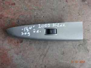 TOYOTA HILUX 2008 ÇIKMA SAĞ ÖN CAM DÜĞMESİ PLASTİK ÇERÇEVESİ 2006 - 2007 - 2008 - 2009 Arası Modellerle Uyumludur