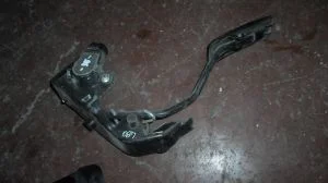 TOYOTA COROLLA SW 2005 ÇIKMA GAZ PEDALI 2005 - 2006 - 2007 Arası Modellerle Uyumludur