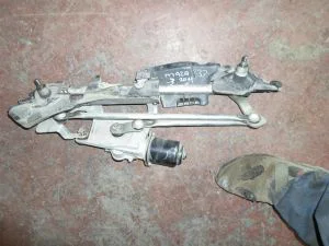 MAZDA 3 2010 ÇIKMA ÖN SİLECEK MOTORU 2009 - 2010 - 2011 Arası Modellerle Uyumludur