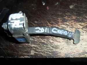 TOYOTA COROLLA 2012 ÇIKMA ARKA KAPI GERGİ DEMİRİ 2011 - 2012 - 2013 Arası Modellerle Uyumludur