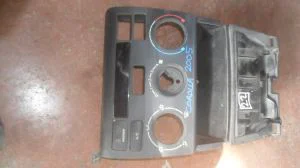 TOYOTA COROLLA 2006 ÇIKMA KALORİFER KONTROL PANELİ ÇERÇEVESİ 2005 - 2006 - 2007 Arası Modellerle Uyumludur