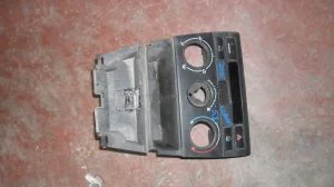 TOYOTA COROLLA 2006 ÇIKMA HASARLI KALORİFER KONTROL PANELİ ÇERÇEVESİ 2005 - 2006 - 2007 Arası Modellerle Uyumludur