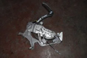 HONDA CIVIC 2007 ÇIKMA EL FREN TABANCASI 2006 - 2007 - 2008 Arası Modellerle Uyumludur