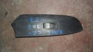 HONDA CRV 2005 ÇIKMA SAĞ ÖN CAM DÜĞMESİ PLASTİK ÇERÇEVESİ 2005 - 2006 Arası Modellerle Uyumludur