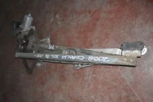 TOYOTA COROLLA 2008 ÇIKMA SOL ÖN CAM KİRKOSU 2007 - 2008 - 2009 - 2010 Arası Modellerle Uyumludur