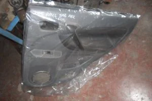 TOYOTA RAV4 2002 ÇIKMA SAĞ ARKA KAPI DÖŞEMESİ 2001 - 2002 - 2003 Arası Modellerle Uyumludur