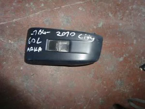 HONDA CITY 2010 ÇIKMA SOL ARKA CAM DÜĞMESİ 2009 - 2010 - 2011 Arası Modellerle Uyumludur