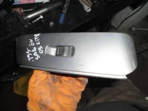 HONDA CITY 2005 ÇIKMA SAĞ ÖN CAM DÜĞMESİ PLASTİK ÇERÇEVESİ 2004 - 2005 - 2006 - 2007 - 2008 - 2009 Arası Modellerle Uyumludur