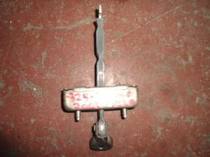 TOYOTA VERSO 2005 ÇIKMA ARKA KAPI GERGİ DEMİRİ 2004 - 2005 - 2006 - 2007 - 2008 - 2009 Arası Modellerle Uyumludur