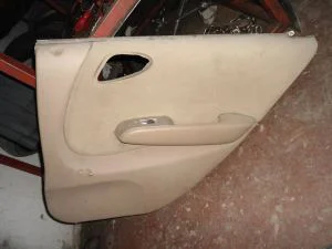 HONDA CITY 2005 ÇIKMA SAĞ ARKA CAM DÜĞMESİ PLASTİK ÇERÇEVESİ 2004 - 2005 - 2006 - 2007 - 2008 - 2009 Arası Modellerle Uyumludur