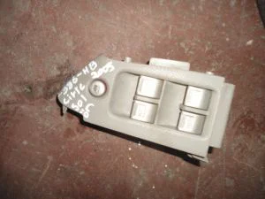 HONDA CIVIC HB 2004 ÇIKMA SOL ÖN CAM DÜĞMESİ PLASTİK ÇERÇEVESİ 2004 - 2005 - 2006 Arası Modellerle Uyumludur