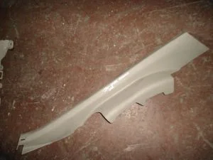 TOYOTA COROLLA 2012 ÇIKMA SAĞ ARKA ALT DİREK PLASTİĞİ 2011 - 2012 - 2013 Arası Modellerle Uyumludur