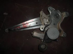 TOYOTA COROLLA 2012 ÇIKMA SOL ARKA CAM MOTORU 2011 - 2012 - 2013 Arası Modellerle Uyumludur