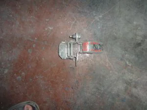 TOYOTA COROLLA 2006 ÇIKMA SAĞ ARKA KAPI ÜST MENTEŞESİ 2005 - 2006 - 2007 Arası Modellerle Uyumludur
