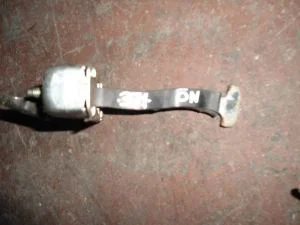 TOYOTA COROLLA 2006 ÇIKMA ÖN KAPI GERGİ DEMİRİ 2005 - 2006 - 2007 Arası Modellerle Uyumludur