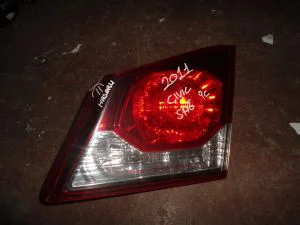 HONDA CIVIC 2010 ÇIKMA HAFİF HASARLI SAĞ İÇ STOP LAMBASI 2009 - 2010 - 2011 Arası Modellerle Uyumludur