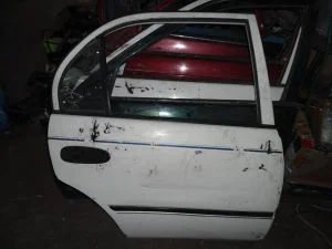 TOYOTA COROLLA 1995 ÇIKMA SAĞ ARKA KAPI 1993 - 1994 - 1995 - 1996 - 1997 - 1998 Arası Modellerle Uyumludur