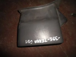 TOYOTA COROLLA 1999 ÇIKMA DİREKSİYON BOĞAZI ÜST PARÇASI 1999 - 2000 Arası Modellerle Uyumludur