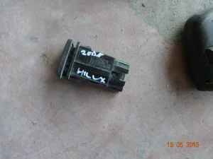 TOYOTA HILUX 2007 ÇIKMA POWER HEAT DÜĞMESİ 2006 - 2007 - 2008 - 2009 - 2010 - 2011 Arası Modellerle Uyumludur