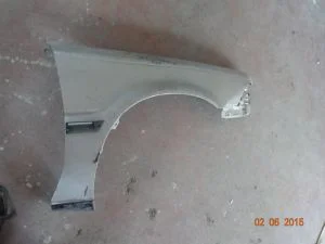 TOYOTA CORONA 1991 ÇIKMA SAĞ ÖN ÇAMURLUK 1987 - 1988 - 1990 - 1991 - 1992 Arası Modellerle Uyumludur