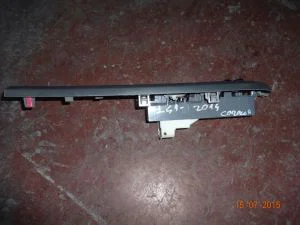 TOYOTA COROLLA 2014 ÇIKMA SOL ÖN CAM DÜĞMESİ PLASTİK ÇERÇEVESİ 2013 - 2014 - 2015 - 2016 Arası Modellerle Uyumludur