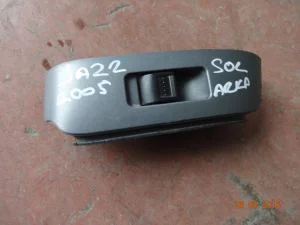 HONDA JAZZ 2005 ÇIKMA SOL ARKA CAM DÜĞMESİ 2002 - 2003 - 2004 - 2005 - 2006 - 2007 - 2008 - 2009 Arası Modellerle Uyumludur