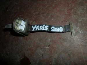 TOYOTA YARIS 2008 ÇIKMA SAĞ ÖN KAPI GERGİ DEMİRİ 2006 - 2007 - 2008 - 2009 - 2010 - 2011 Arası Modellerle Uyumludur