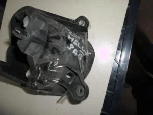 TOYOTA HILUX 2014 ÇIKMA SAĞ SİS FARI KAPAĞI 2012 - 2013 - 2014 - 2015 Arası Modellerle Uyumludur