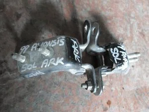 TOYOTA AVENSIS 2000 ÇIKMA SOL ARKA KAPI ÜST MENTEŞESİ 1999 - 2000 - 2001 Arası Modellerle Uyumludur