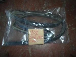 TOYOTA COROLLA 1995 ÇIKMA SAĞ ARKA CAM FİTİLİ 1993 - 1994 - 1995 - 1996 - 1997 - 1998 Arası Modellerle Uyumludur
