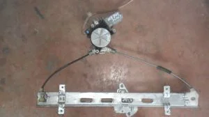 HONDA CIVIC 2004 ÇIKMA SAĞ ÖN CAM MOTORU 2002 - 2003 - 2004 - 2005 - 2006 Arası Modellerle Uyumludur