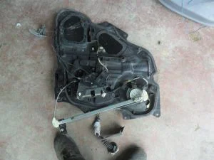 MAZDA 3 2005 ÇIKMA SOL ARKA KAPI İÇ AÇMA KOLU 2003 - 2004 - 2005 - 2006 - 2007 - 2008 - 2009 Arası Modellerle Uyumludur