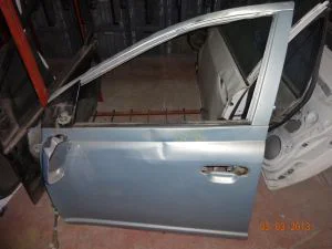 TOYOTA YARIS 2003 ÇIKMA SOL ÖN KAPI 2000 - 2001 - 2002 - 2003 - 2004 - 2005 - 2006 Arası Modellerle Uyumludur