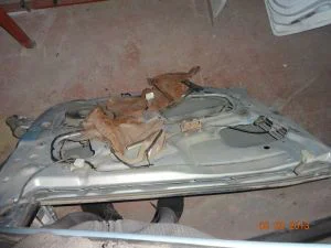 TOYOTA YARIS 2003 ÇIKMA SOL ÖN KAPI 2000 - 2001 - 2002 - 2003 - 2004 - 2005 - 2006 Arası Modellerle Uyumludur