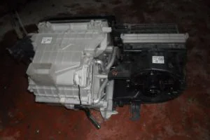 TOYOTA RAV4 2004 ÇIKMA KALORİFER MOTORU DAVLUMBAZI 2001 - 2002 - 2003 - 2004 - 2005 - 2006 Arası Modellerle Uyumludur