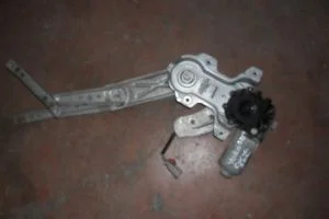 HONDA EUROCIVIC 1997 ÇIKMA SOL ARKA CAM MOTORU 1996 - 1997 - 1998 Arası Modellerle Uyumludur