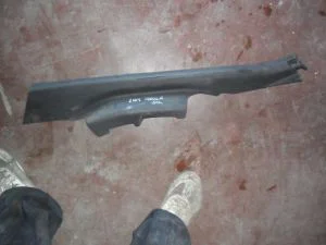 TOYOTA COROLLA 2008 ÇIKMA SOL ARKA ALT DİREK PLASTİĞİ 2007 - 2008 - 2009 - 2010 - 2011 - 2012 - 2013 Arası Modellerle Uyumludur