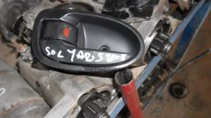 TOYOTA YARIS 2008 ÇIKMA SOL ÖN KAPI İÇ AÇMA KOLU 2006 - 2007 - 2008 - 2009 - 2010 - 2011 Arası Modellerle Uyumludur