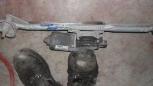TOYOTA AVENSIS 2005 ÇIKMA ÖN SİLECEK MOTORU 2002 - 2003 - 2004 - 2005 - 2006 - 2007 - 2008 - 2009 Arası Modellerle Uyumludur