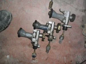 TOYOTA HILUX 2000 ÇIKMA DEBRAJ ÜST MERKEZİ 1989 - 1990 - 1991 - 1992 - 1993 - 1994 - 1995 - 1996 - 1997 - 1998 - 1999 - 2000 - 2001 - 2002 - 2003 - 2004 - 2005 - 2006 Arası Modellerle Uyumludur